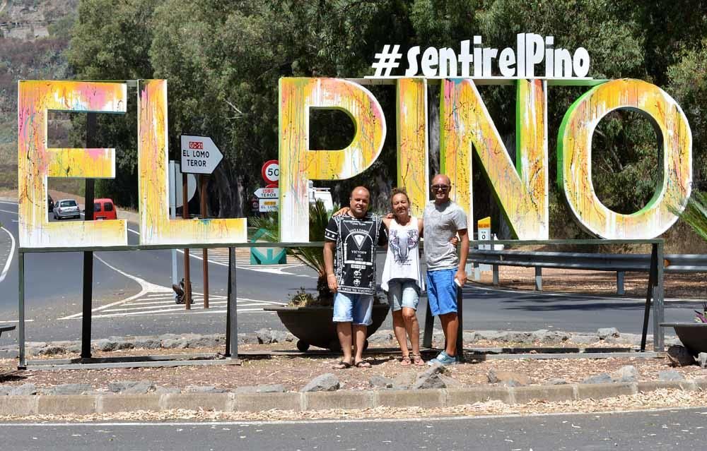 Peregrinos camino de Teror por las fiestas del Pin