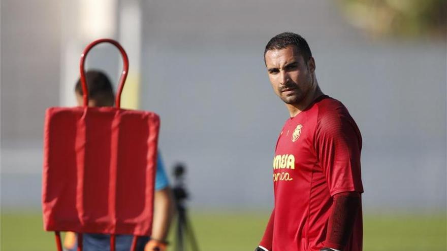 Asenjo: &quot;Si seguimos a este nivel tendremos opciones de estar arriba&quot;