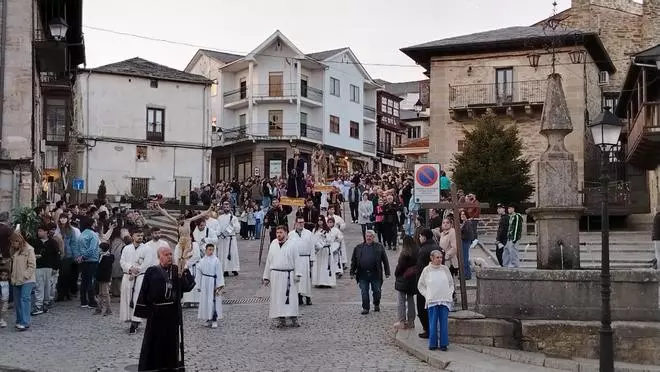 GALERÍA | Tarde de Jueves Santo en Puebla de Sanabria