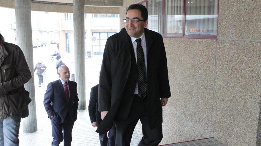 Antonio Pérez, en los juzgados. // J. Regal