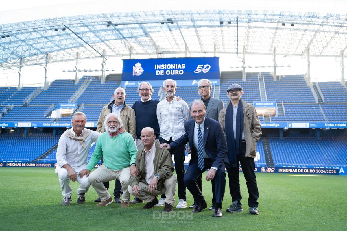 Representación de ex jugadores en el acto