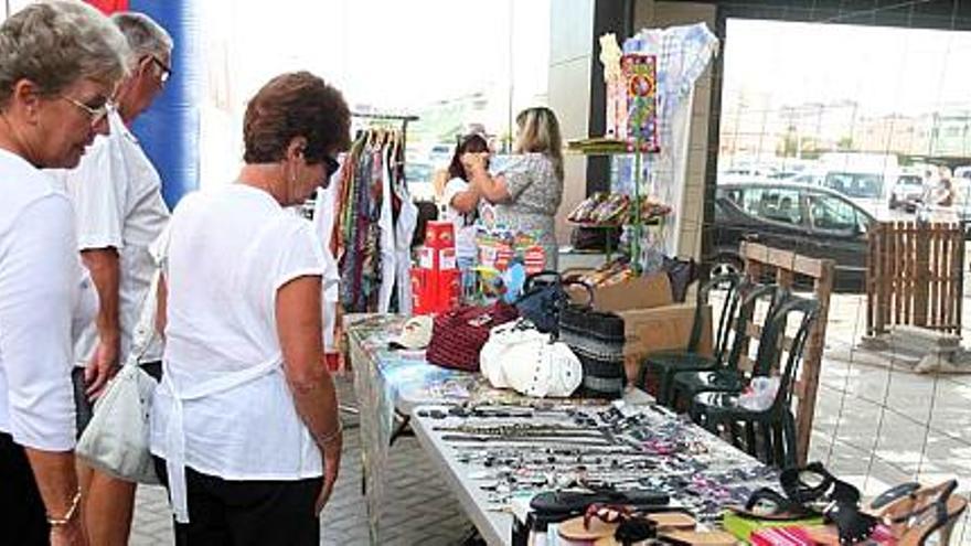 Los comerciantes de Gran Alacant se dieron a conocer aprovechando la feria de negocios.