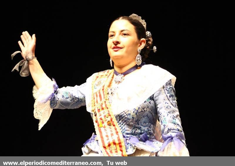 GALERIA FOTOS -- Vila-real homenajea a la reina y damas de fiestas