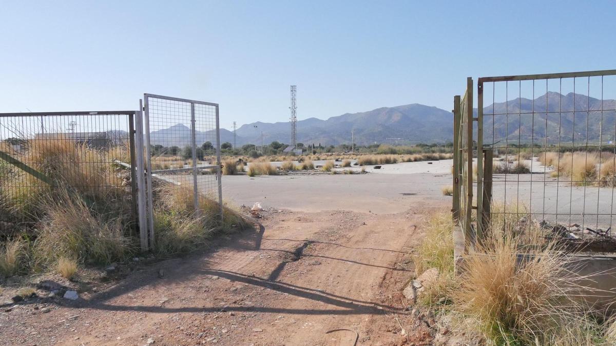 Un improvisado circuito ilegal de carreras en Nules que no hay manera de clausurar