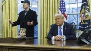 El poder de Musk, l’impacte dels aranzels i l’acostament a Rússia comencen a passar factura a Trump