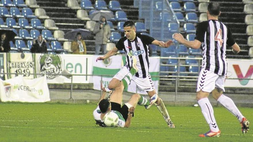 José Ángel culpa sólo a la plantilla del Badajoz de su situación actual