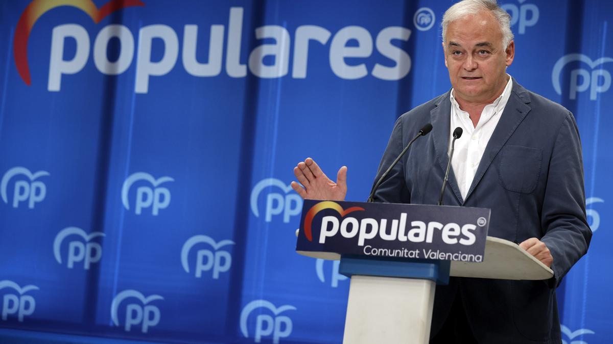 Pons dice que el PP europeo "comprende" el acuerdo alcanzado con VOX en CyL tras sus explicaciones.