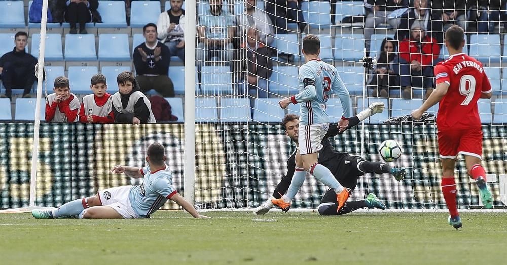 Galería de imágenes con las mejores fotografías de la goleada del Celta al Sevilla (4-0) en Balaídos.