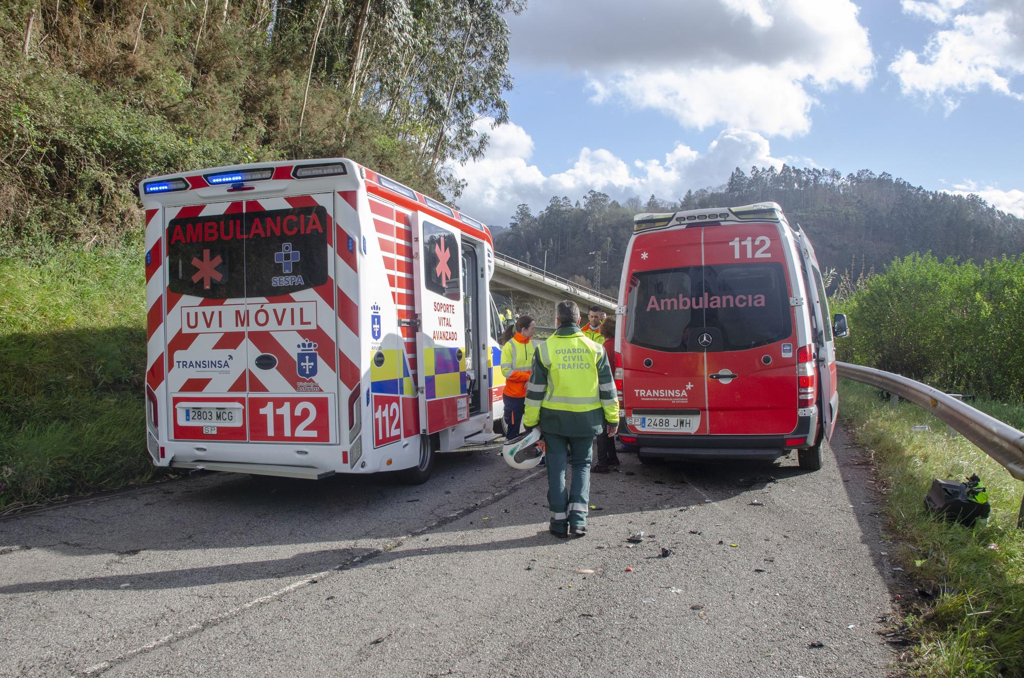 Tragedia en una carrera ciclista en Pravia: un hombre irrumpe con un coche robado y mata a un guardia civil tras arrollarlo