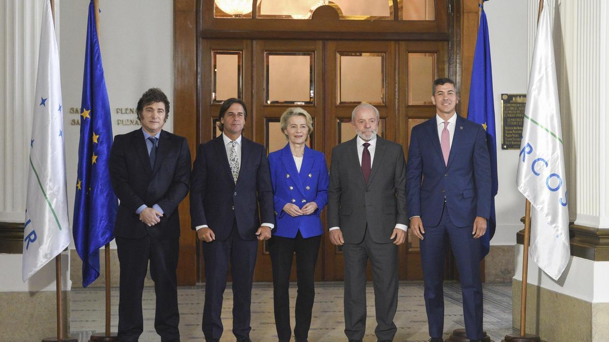 El Mercosur y la Unión Europea cierran en Montevideo un acuerdo de libre comercio