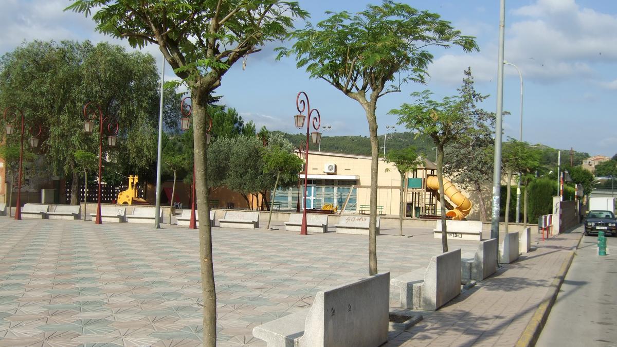 La plaça Onze de Setembre de Sant Vicenç de Castellet