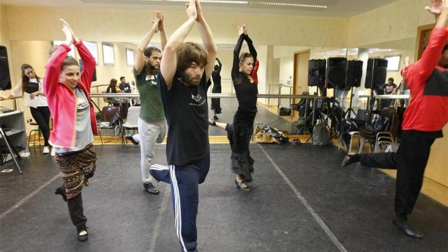 Cordança homenajea a Romero de Torres en su primer montaje