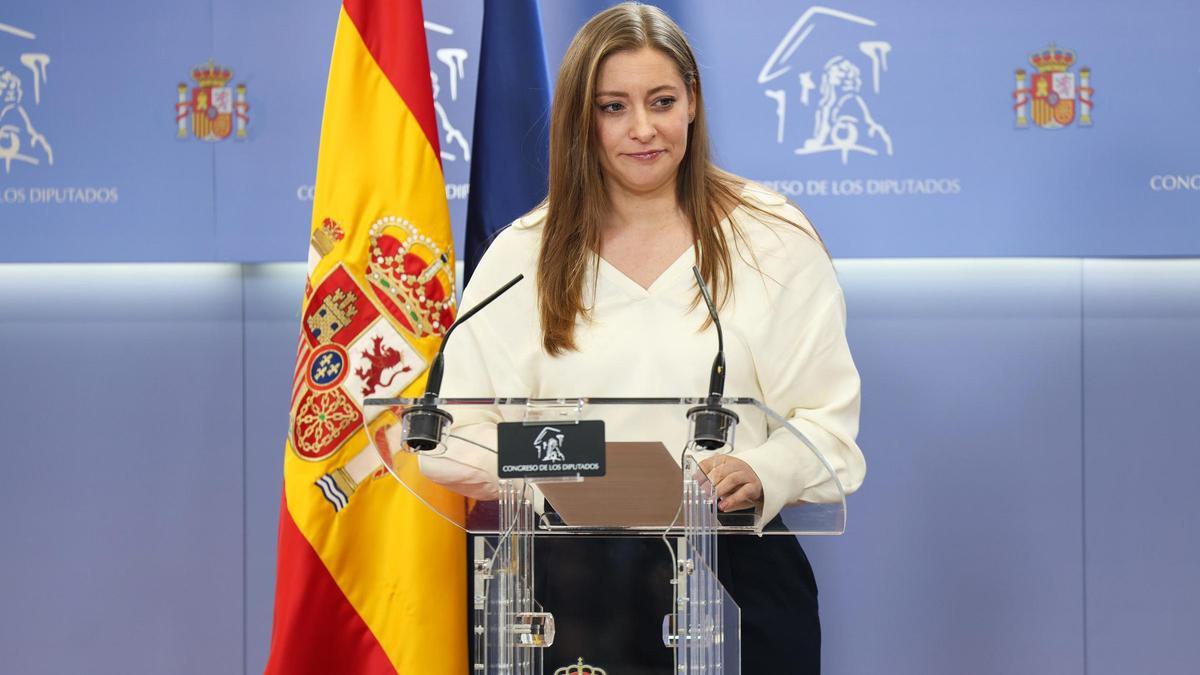La portavoz del PP en el Congreso, Ester Muñoz, durante una rueda de prensa, en el Congreso de los Diputados, a 9 de diciembre de 2025, en Madrid (España).