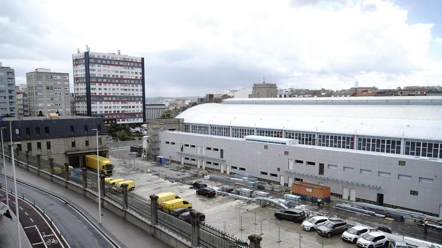 Diseño opaco de Adif y visto bueno de la Xunta: genealogía de las polémicas fachadas de la intermodal de A Coruña