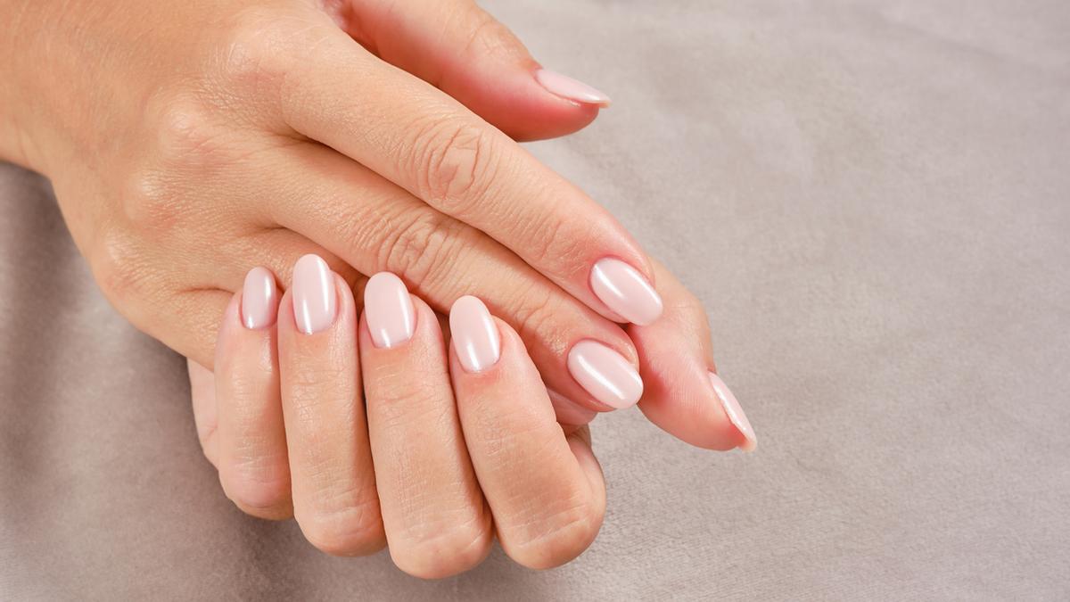 Trucos y consejos para mantener tus uñas de gel perfectas