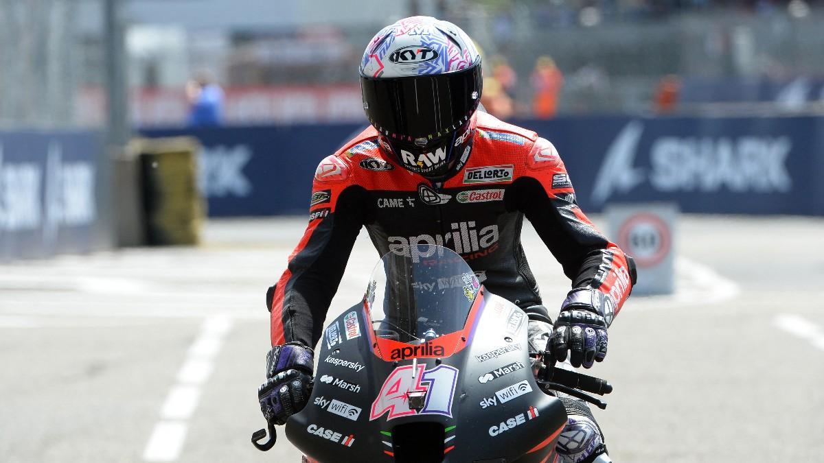 Aleix Espargaró en los entrenamientos del GP de Francia