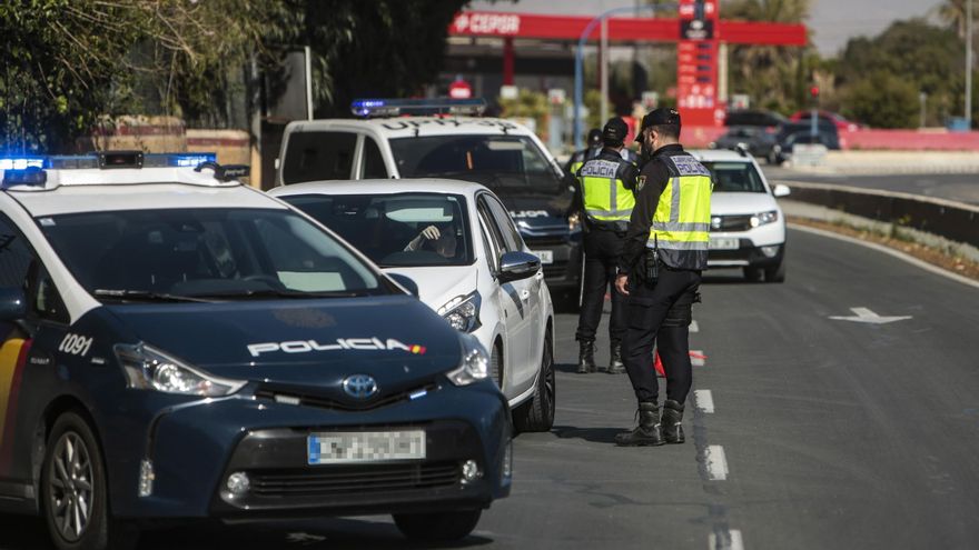Se salta el cierre perimetral de Alicante para ir a Decathlon a comprar un regalo para su novia