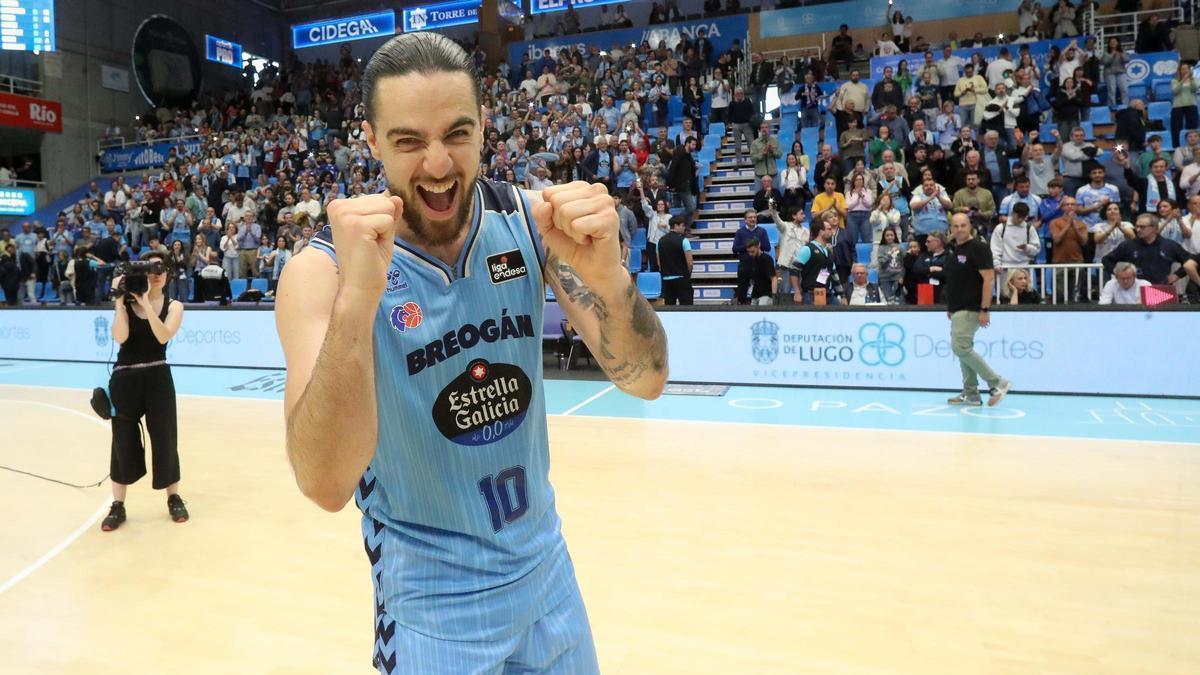 El excajista Francis Alonso jugará hasta 2027 en el Breogán.
