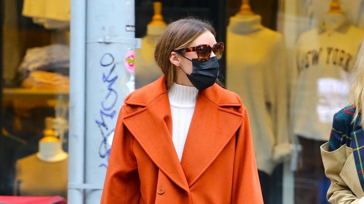 Olivia Palermo, con vaqueros rotos y botines militar en Nueva York