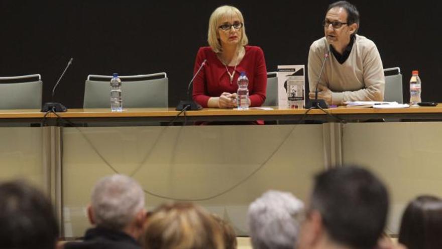 Patricia Esteban y su «Casa de muñecas», en el campus