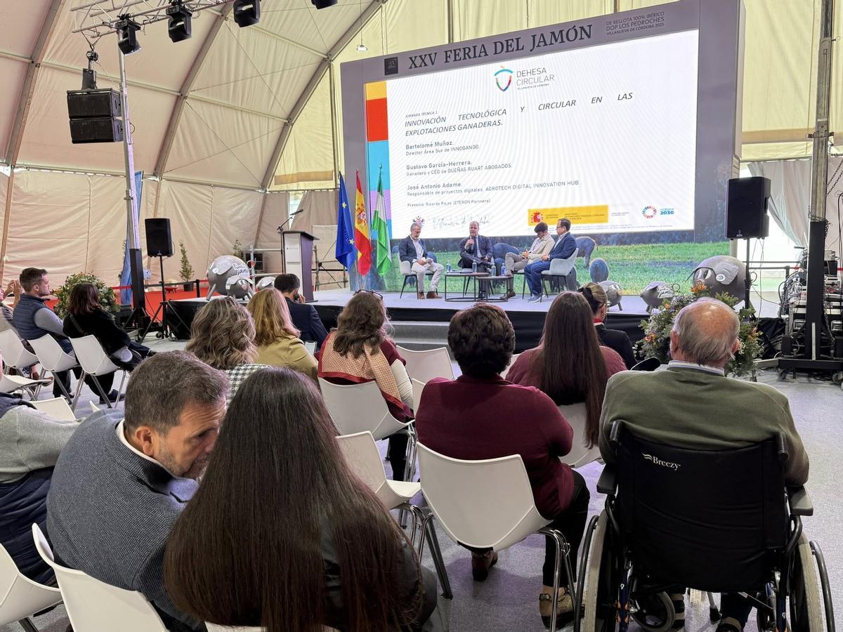 Presentación del proyecto Dehesa Circular en la Feria del Jamón de Los Pedroches..