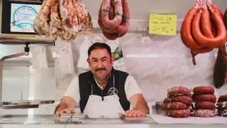 De padres a hijos durante 176 años: la popular carnicería Carmona de Mérida se muda para dar un vuelco al negocio