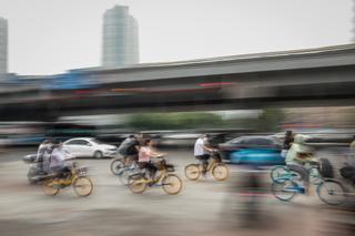 China relaja las restricciones de entrada y acorta las cuarentenas