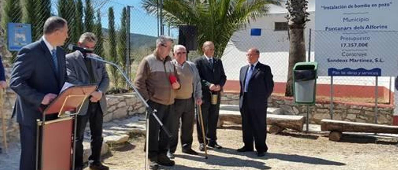 Fontanars dels Alforins inaugura el pozo que dota de agua potable al municipio