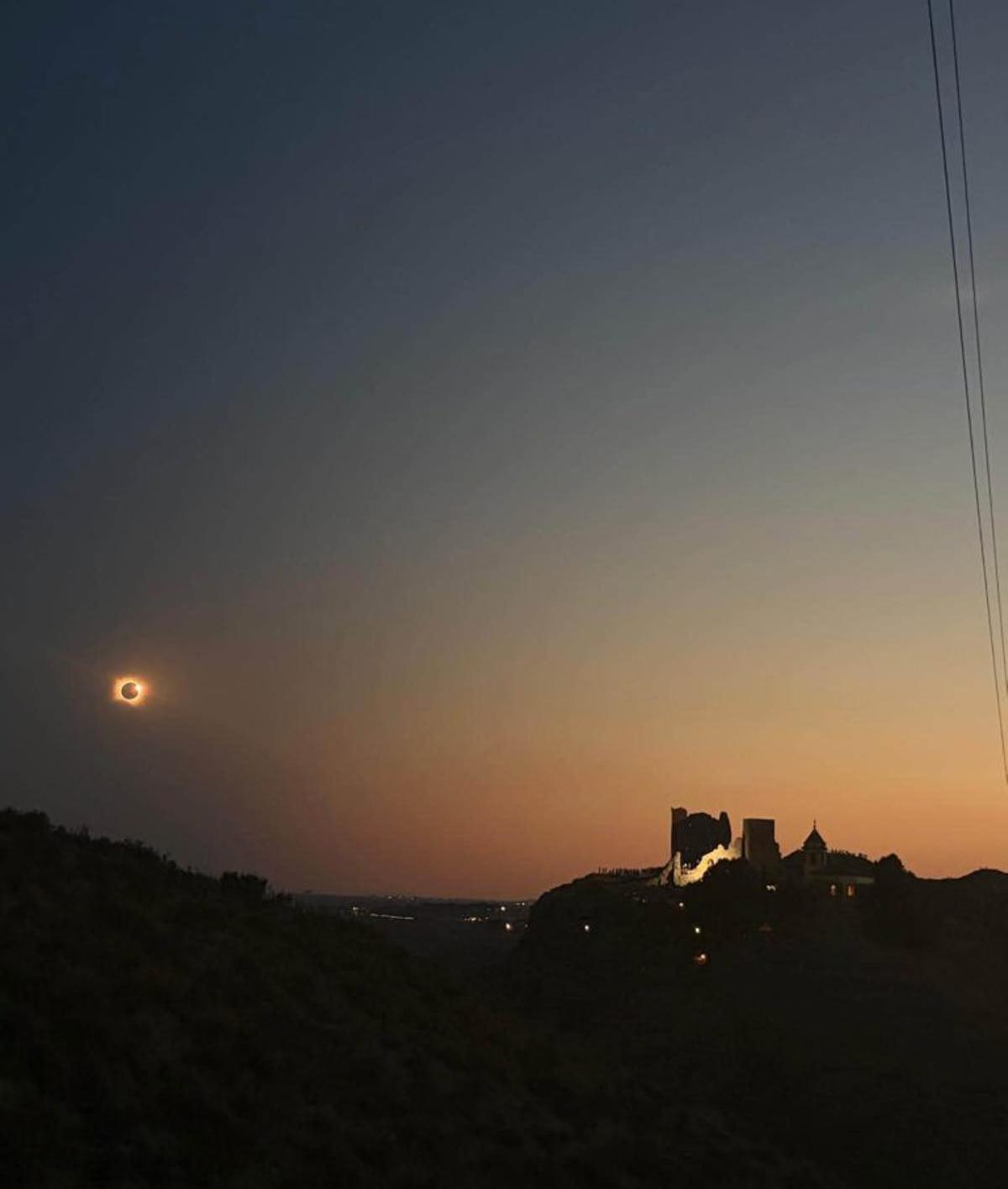 Alfajarín se asoma
al cielo para vivir
un eclipse inolvidable | AYUNTAMIENTO DE ALFAJARÍN