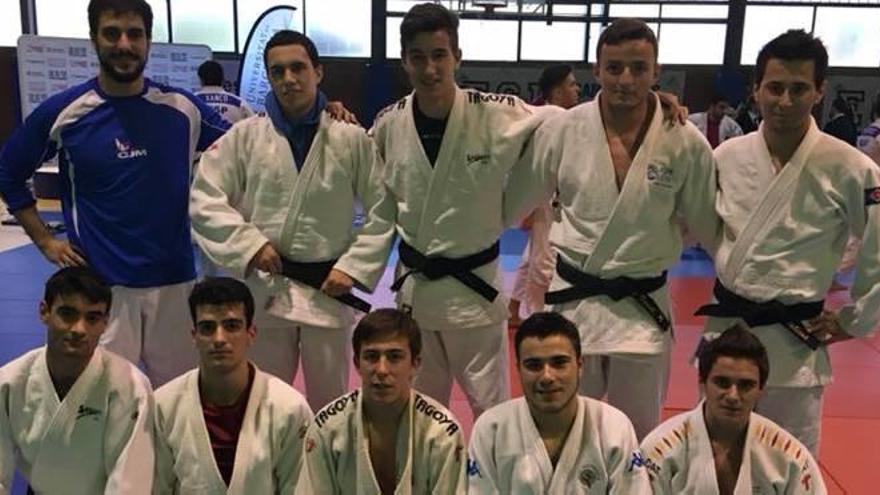 Set podis de la Catalunya Central en el català universitari de judo