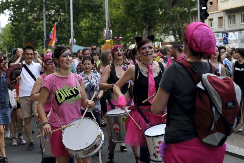 "Orgulloxos y libres". Manifestación del Orgullo en Zaragoza