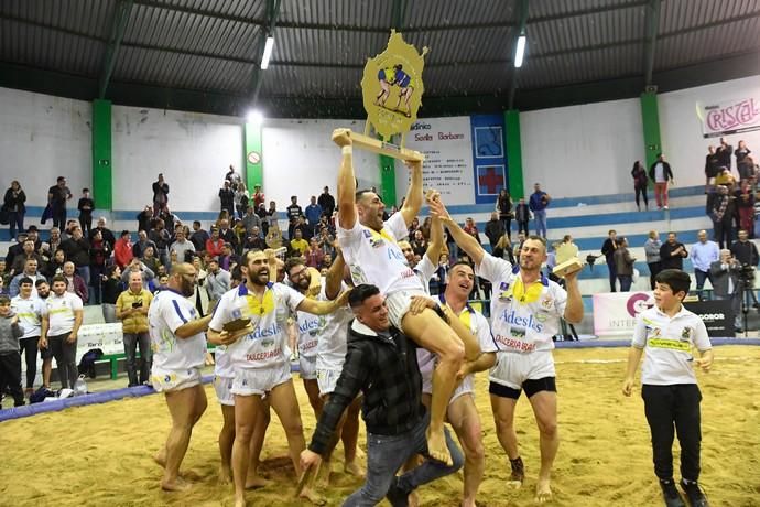 DEPORTES. VECINDARIO.SANTA LUCIA.   Luchada. Final de la Copa Cabildo Insular entre los equipos del Estrella CL y el CL Agüimes.  | 30/03/2019 | Fotógrafo: Juan Carlos Castro