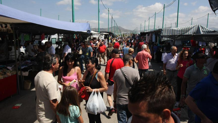 Mercadillo del Cortijo de Torres.