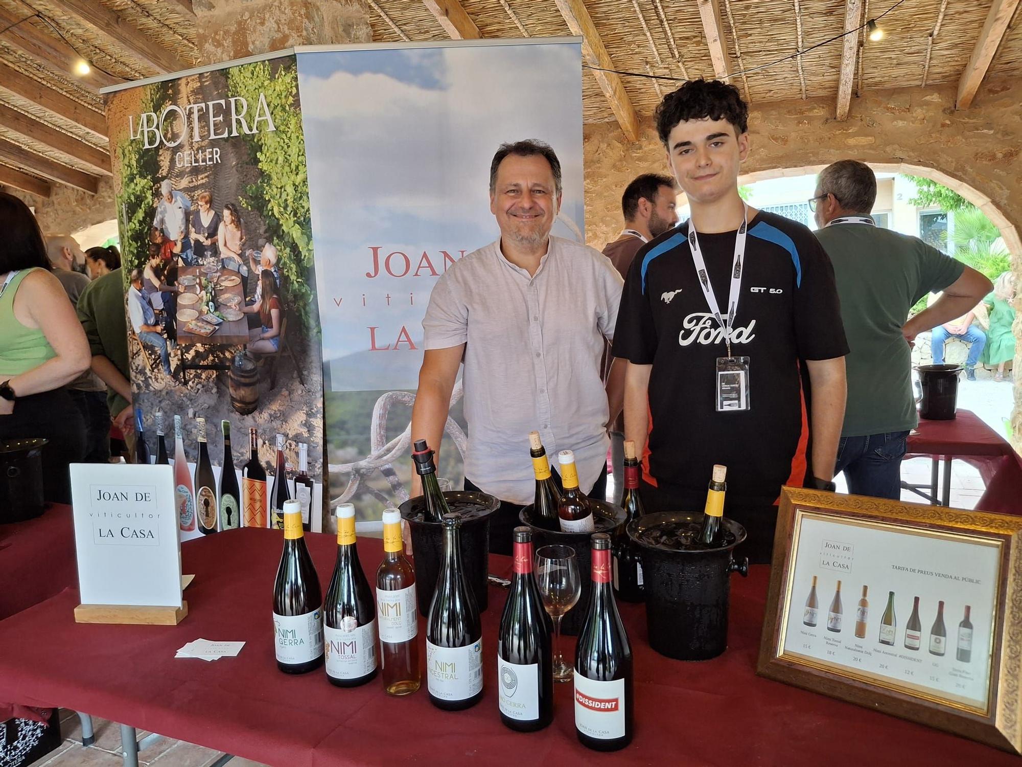 Singulares, de "poble" e insulares: la gran fiesta del vino en el riurau de Jesús Pobre (imágenes)