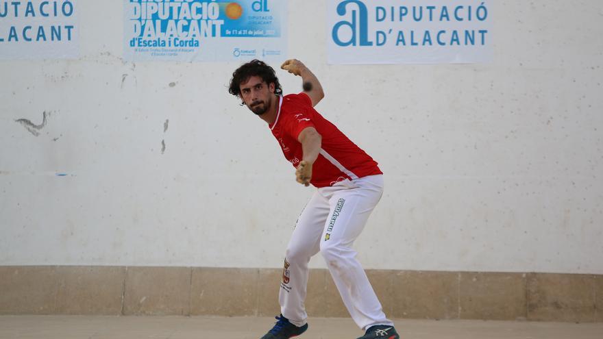 Giner i Santi tomben al campió del Trofeu Diputació d’Alacant, Salva Palau