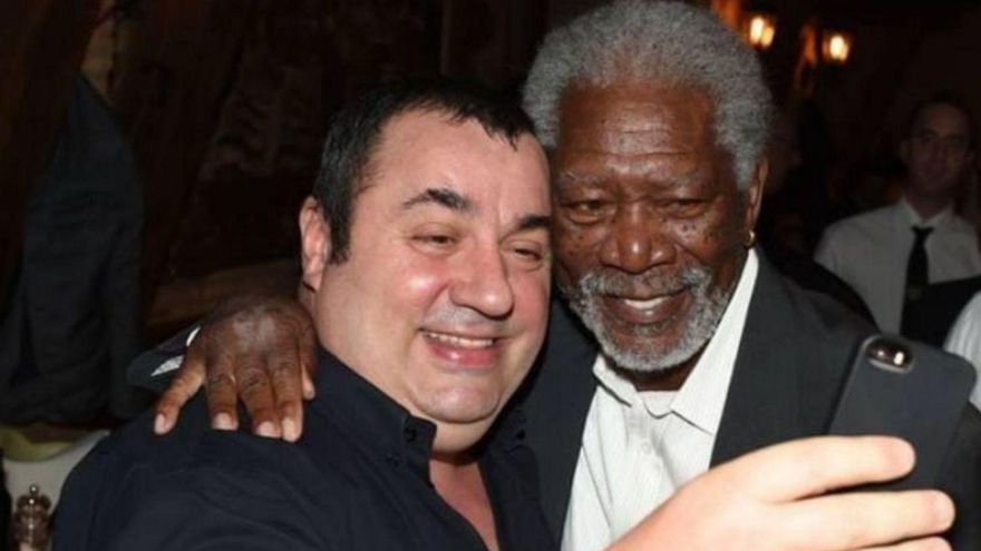 El cocinero italiano se hace un ‘selfie’ con Morgan Freeman.
