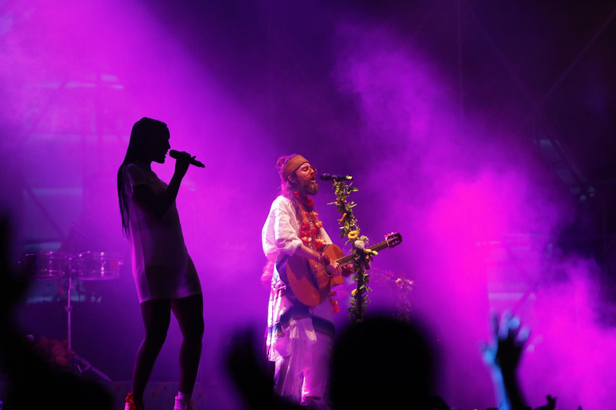 En imágenes: El concierto de Crystal Fighters en Gijón