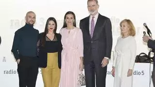 La Reina Letizia se declara eurofan y se rinde ante Blanca Paloma y su EaEa