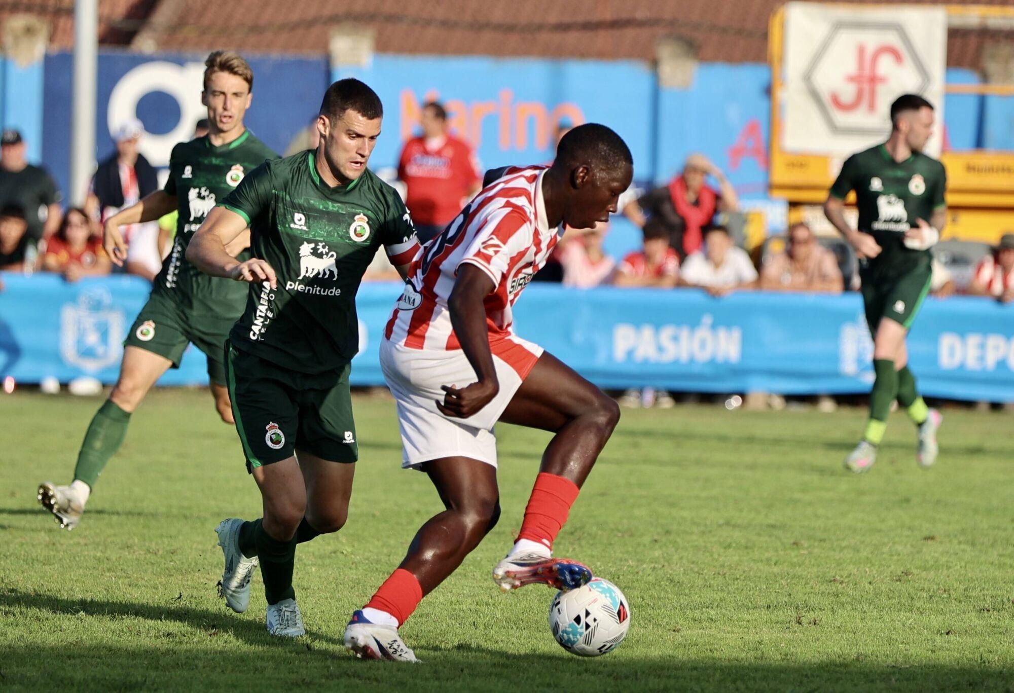 EN IMÁGENES: Amistoso de pretemporada en Grado entre Sporting y Racing de Santander