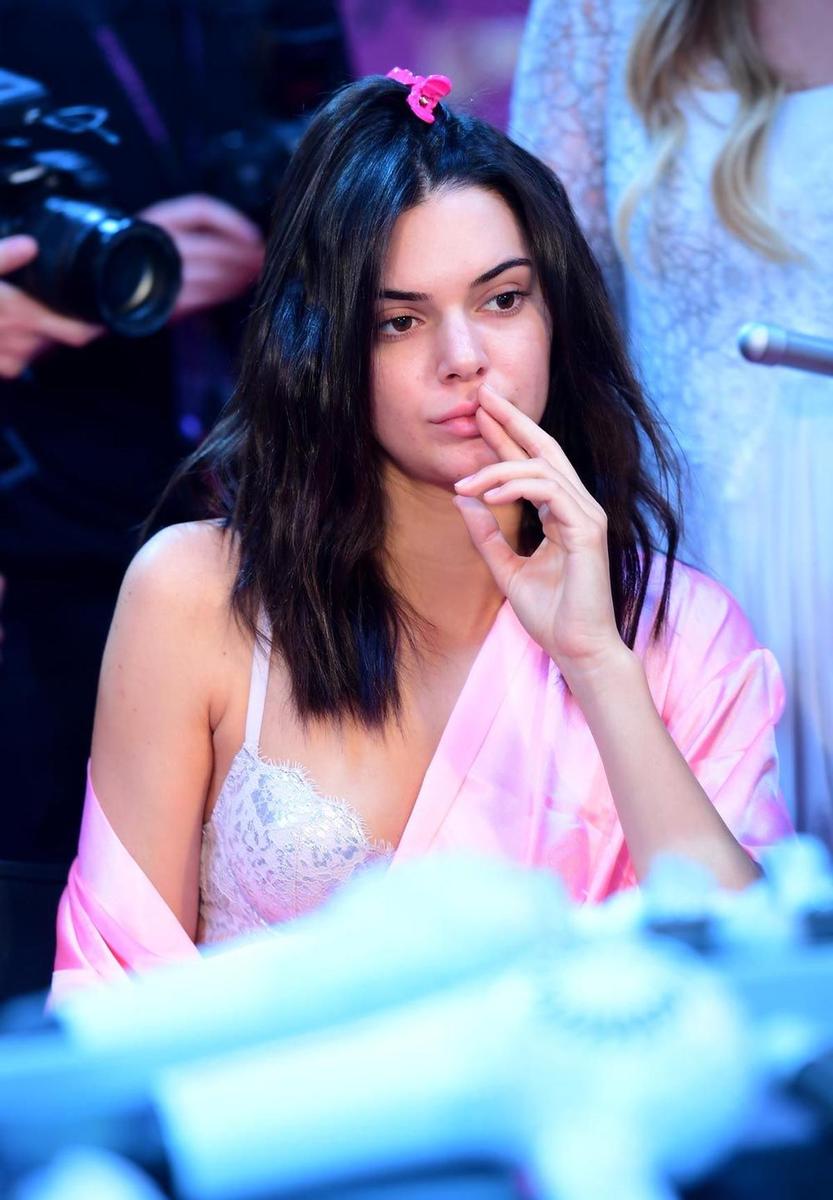 Kendall Jenner, en el backstage del desfile de Victoria's Secret