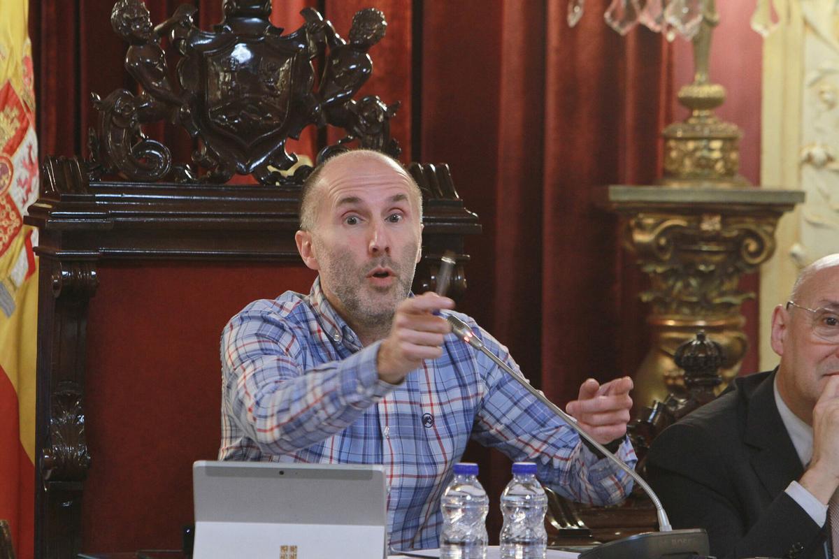 Jácome, en un pleno municipal de Ourense