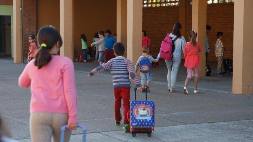 Primer día de colegio para alumnos de Infantil y Primaria.