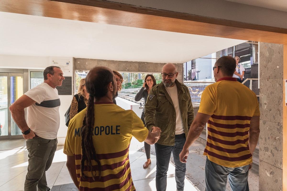 La consejería de Deportes ayuda al CN Metropole con 142.370 euros para equipamientos y eventos deportivos.