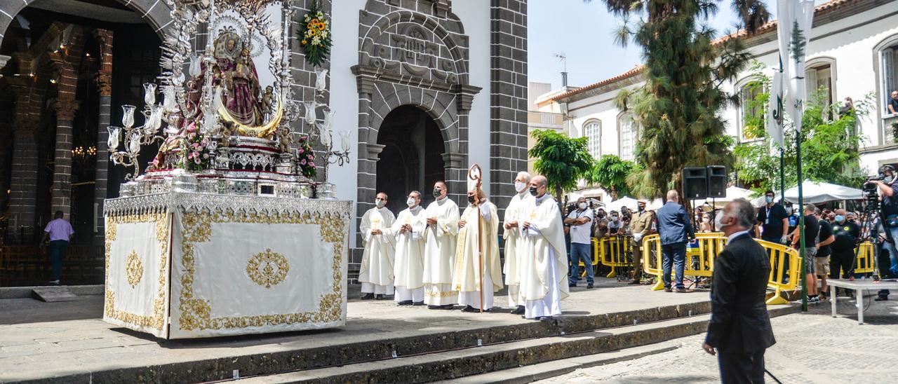 Día grande del Pino, honores a la virgen