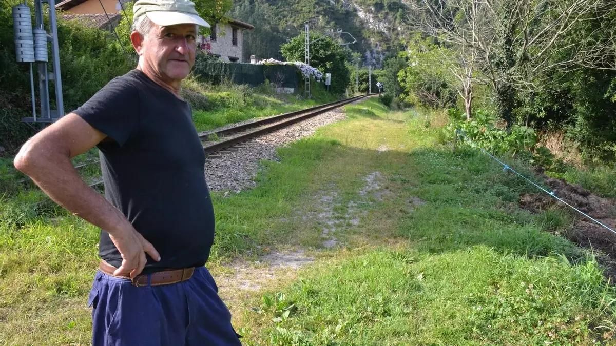 Asesinado de una paliza un conocido ganadero asturiano en la puerta de su casa