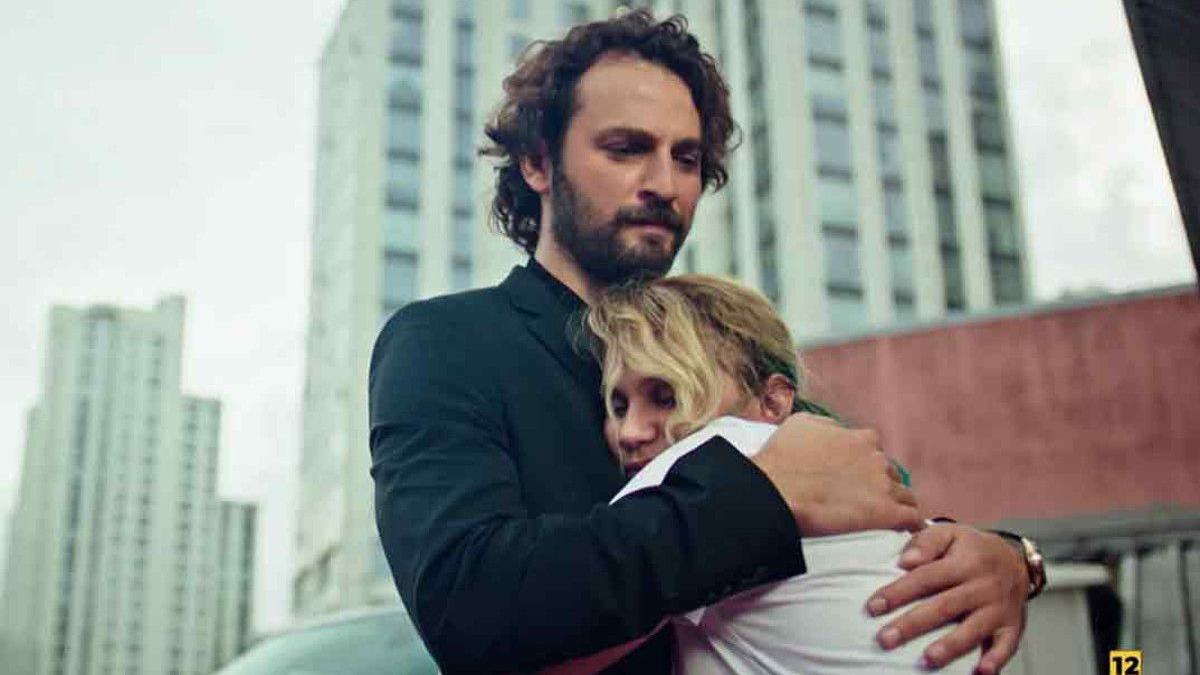 Farah Zeynep Abdullah y Birkan Sokullu, en ’Inocentes’.