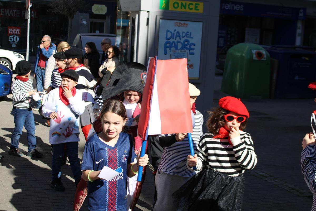 Las fiestas de carnaval de los colegios Liceo Mierense, Vega de Guceo, Beata Imelda-Santo Tomás y Gervasio Ramos.