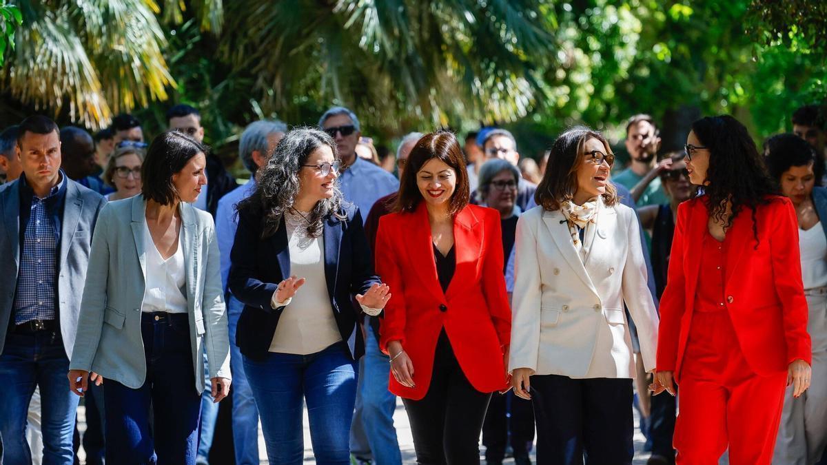 Mònica Oltra, junto a Sira Regó, Irene Montero y Janja Da Silva, en un acto en abril.