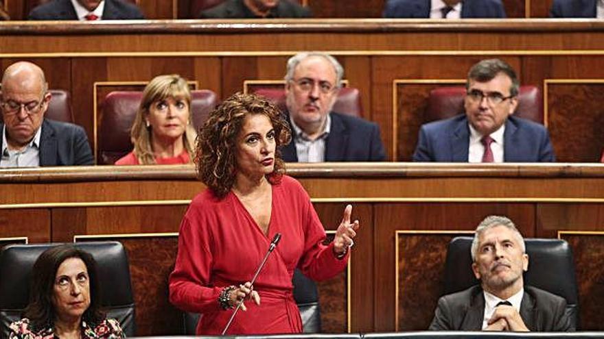 La ministra d&#039;Hisenda en funcions, María Jesús Montero, al Congrés.