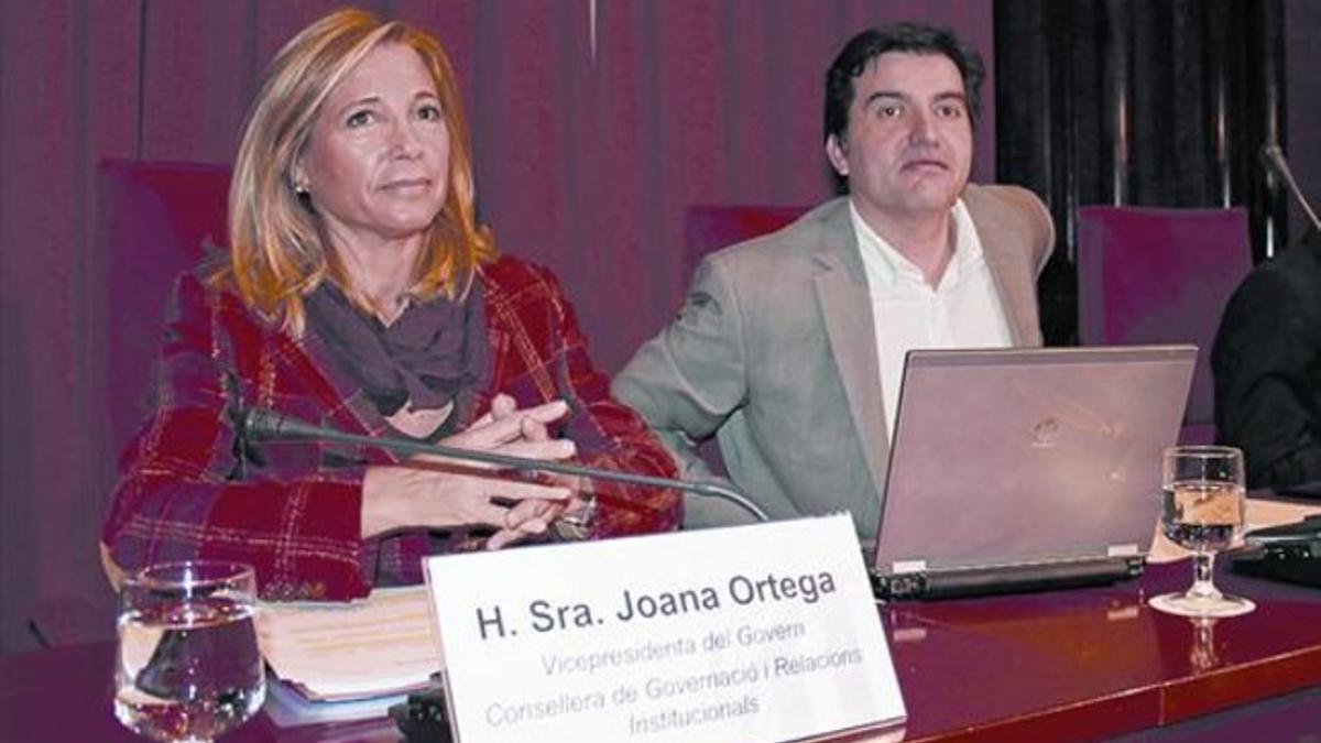La vicepresidenta de la Generalitat, Joana Ortega, ayer, en la comisión de Afers Institucionals.